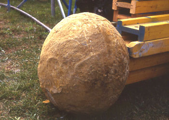 Sandsteinkugel, Allhartsberg, 80 cm
